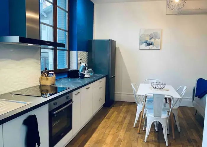 Chez Marius, Valence Proche Gare/centre Szálloda *